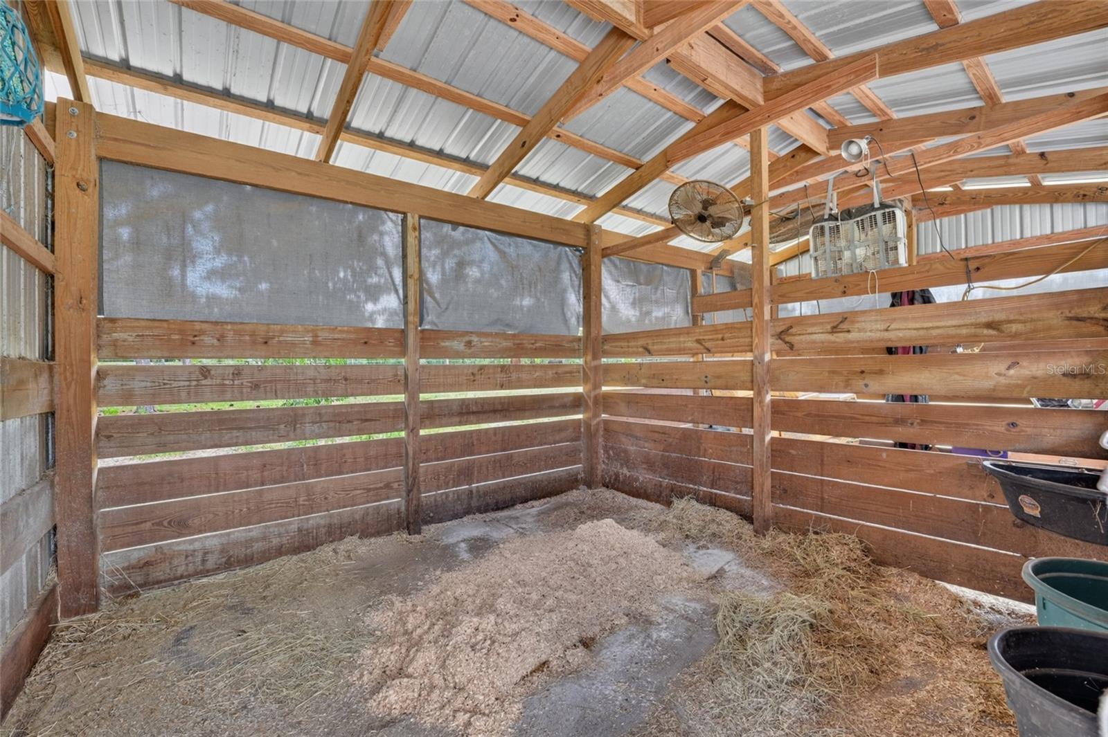 WHISPERING PINES UN 2 - Residential