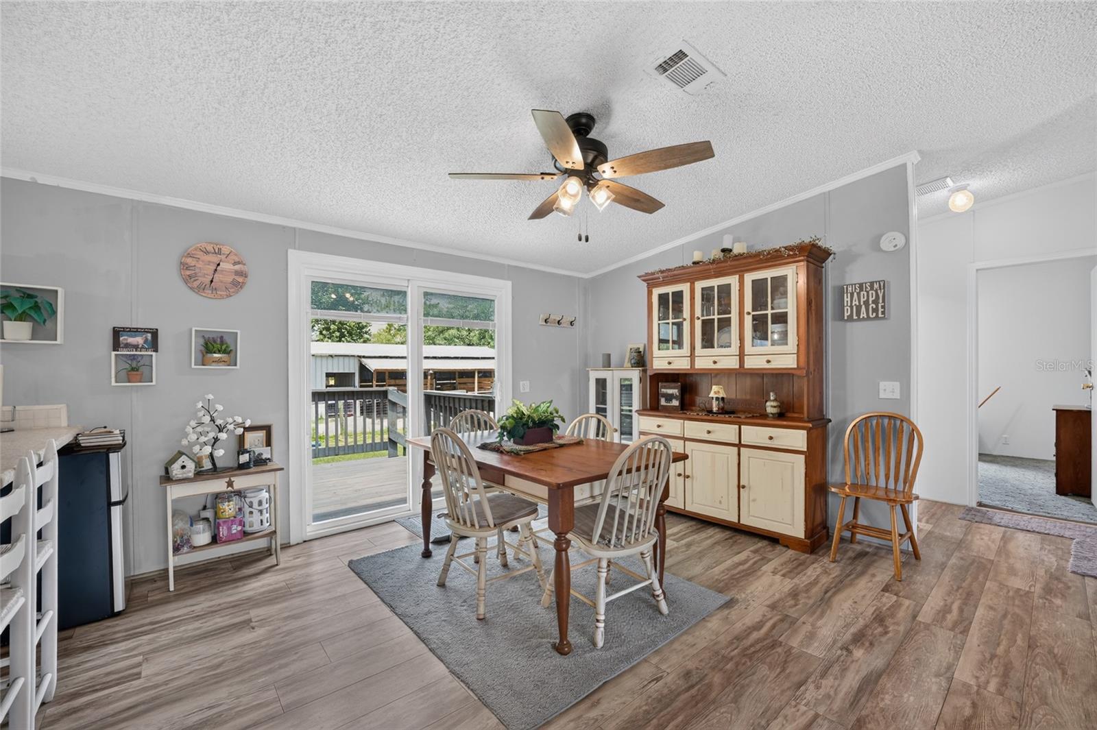 WHISPERING PINES UN 2 - Residential