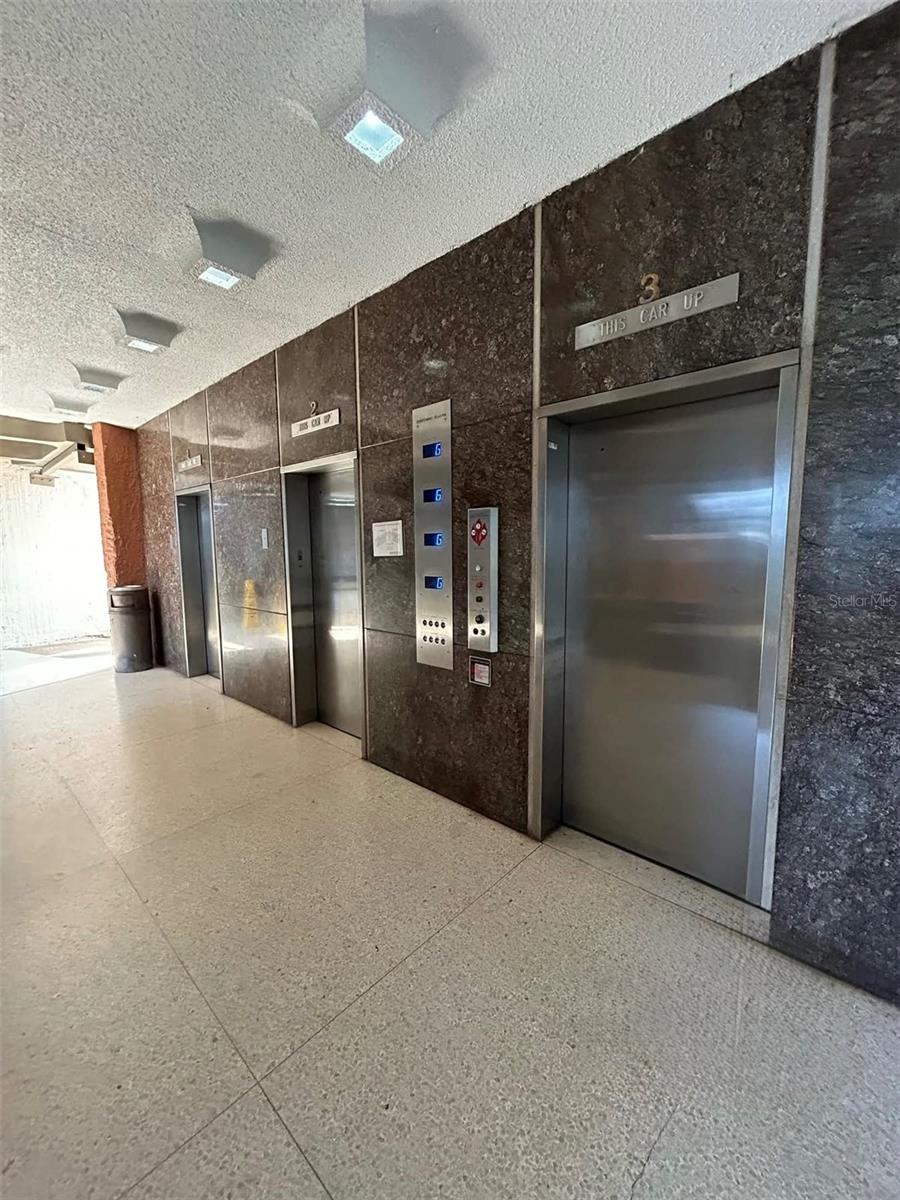 CONDOMINIO SGOVIA - Residential
