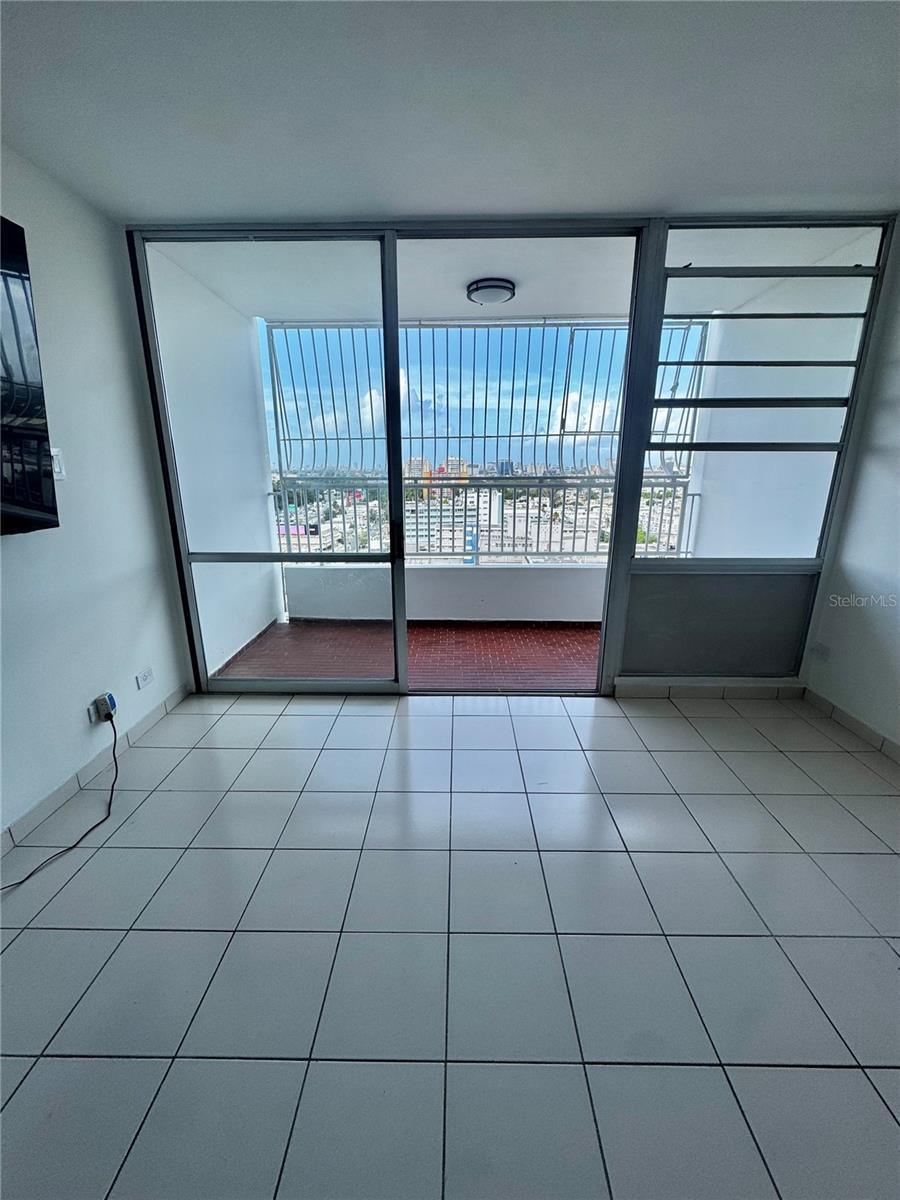 CONDOMINIO SGOVIA - Residential