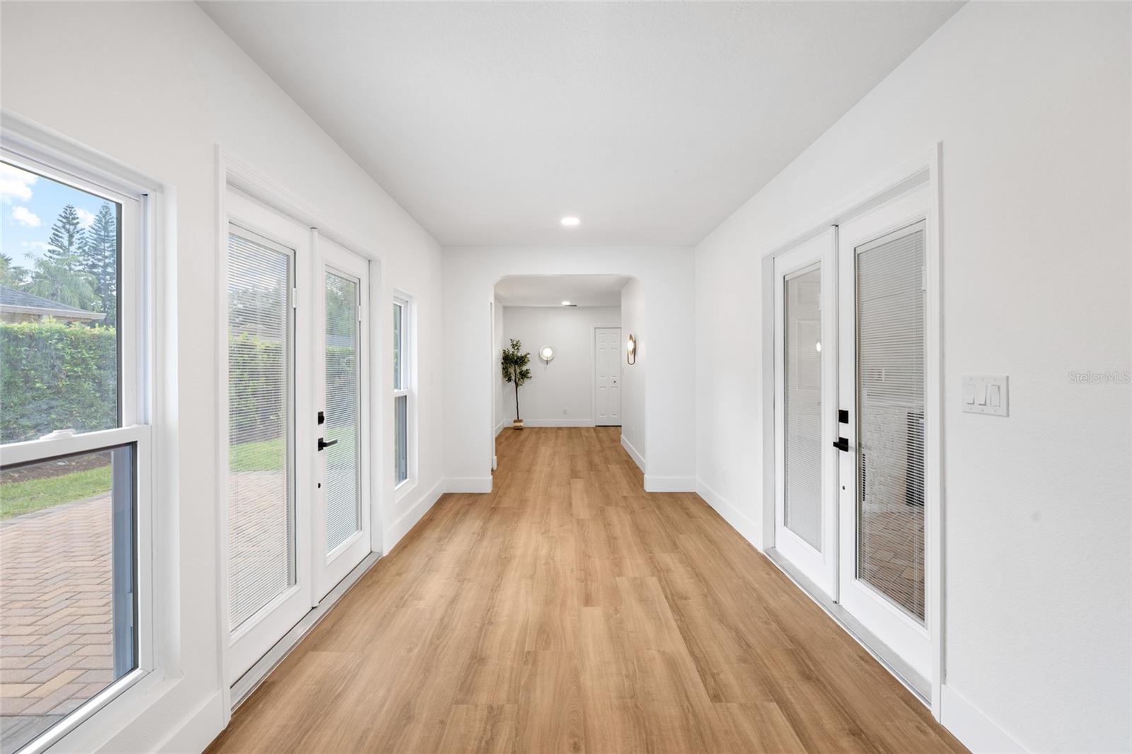 CARROLLWOOD VILLAGE SEC 1 - Residential