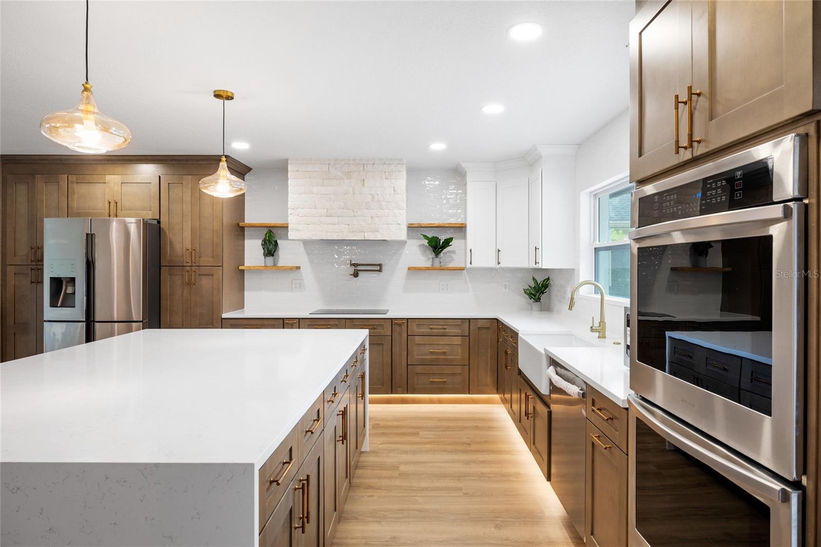 CARROLLWOOD VILLAGE SEC 1 - Residential