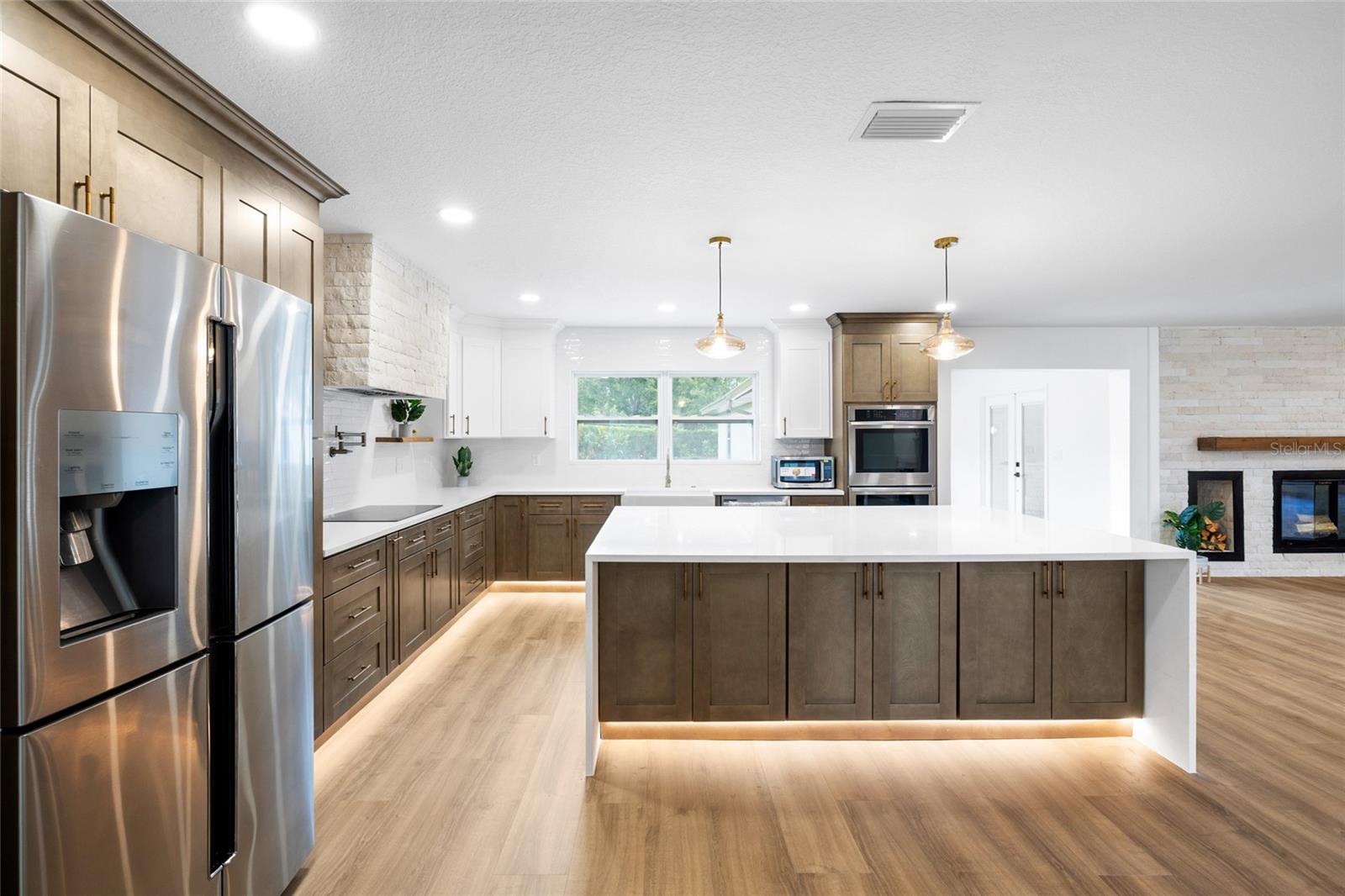 CARROLLWOOD VILLAGE SEC 1 - Residential