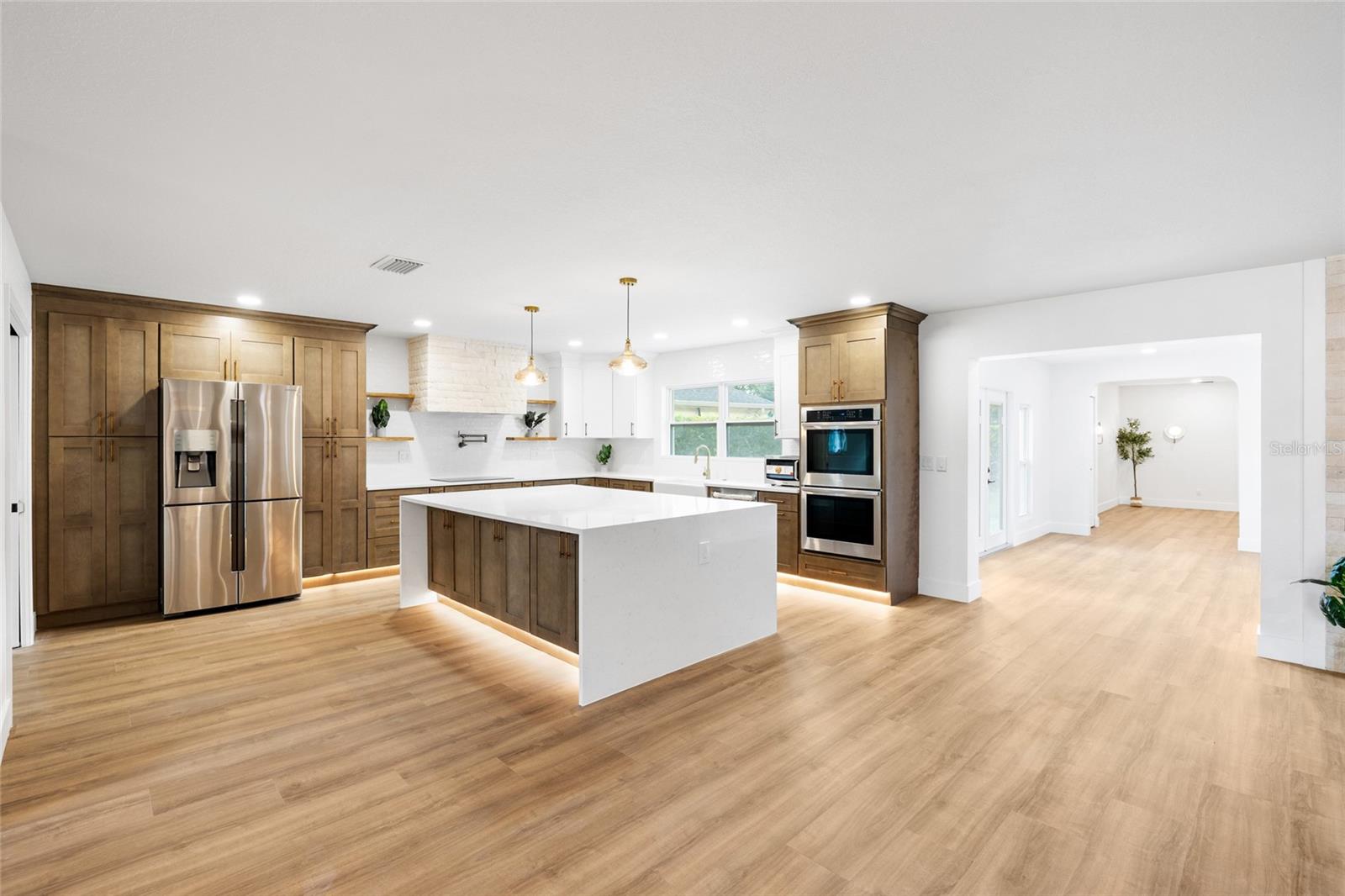 CARROLLWOOD VILLAGE SEC 1 - Residential