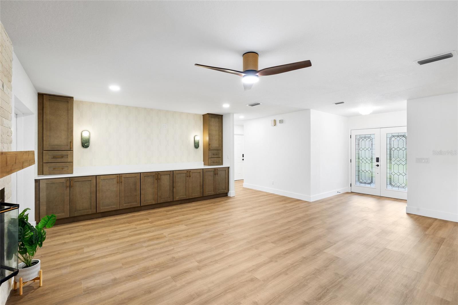 CARROLLWOOD VILLAGE SEC 1 - Residential