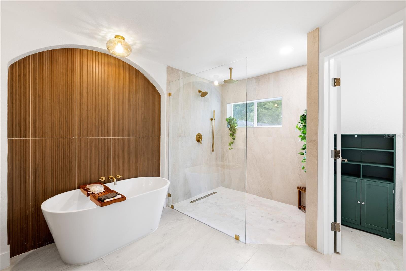 CARROLLWOOD VILLAGE SEC 1 - Residential
