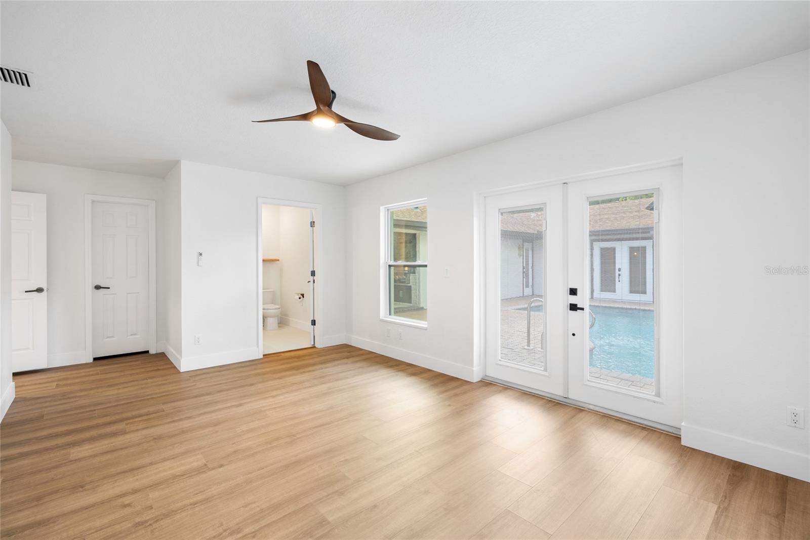 CARROLLWOOD VILLAGE SEC 1 - Residential
