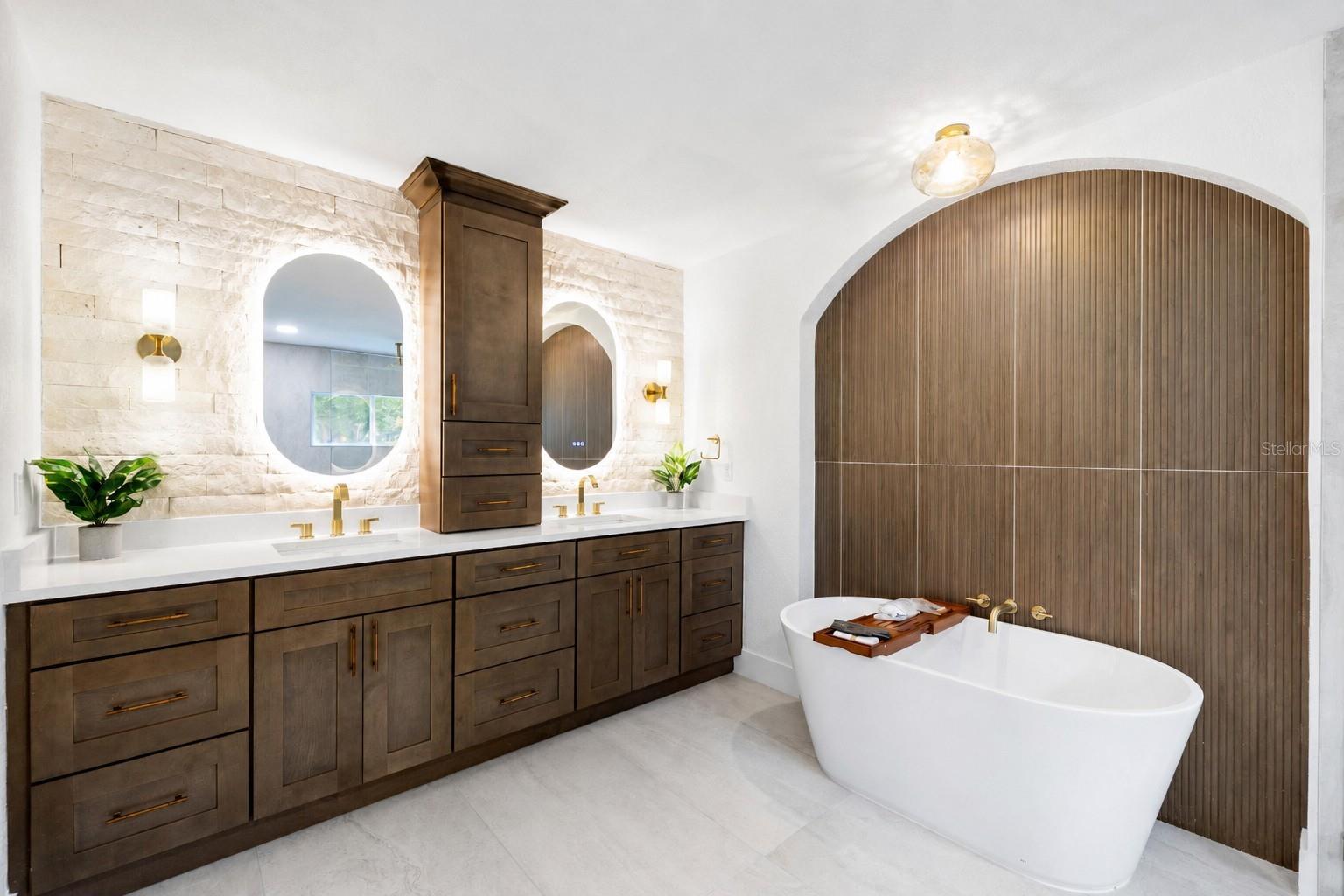 CARROLLWOOD VILLAGE SEC 1 - Residential