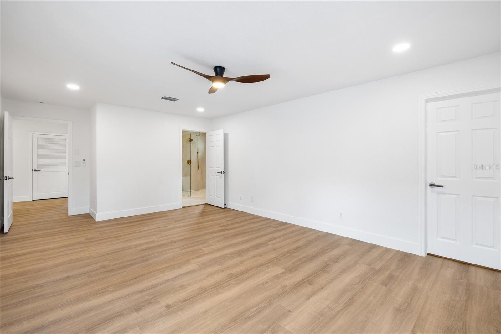 CARROLLWOOD VILLAGE SEC 1 - Residential