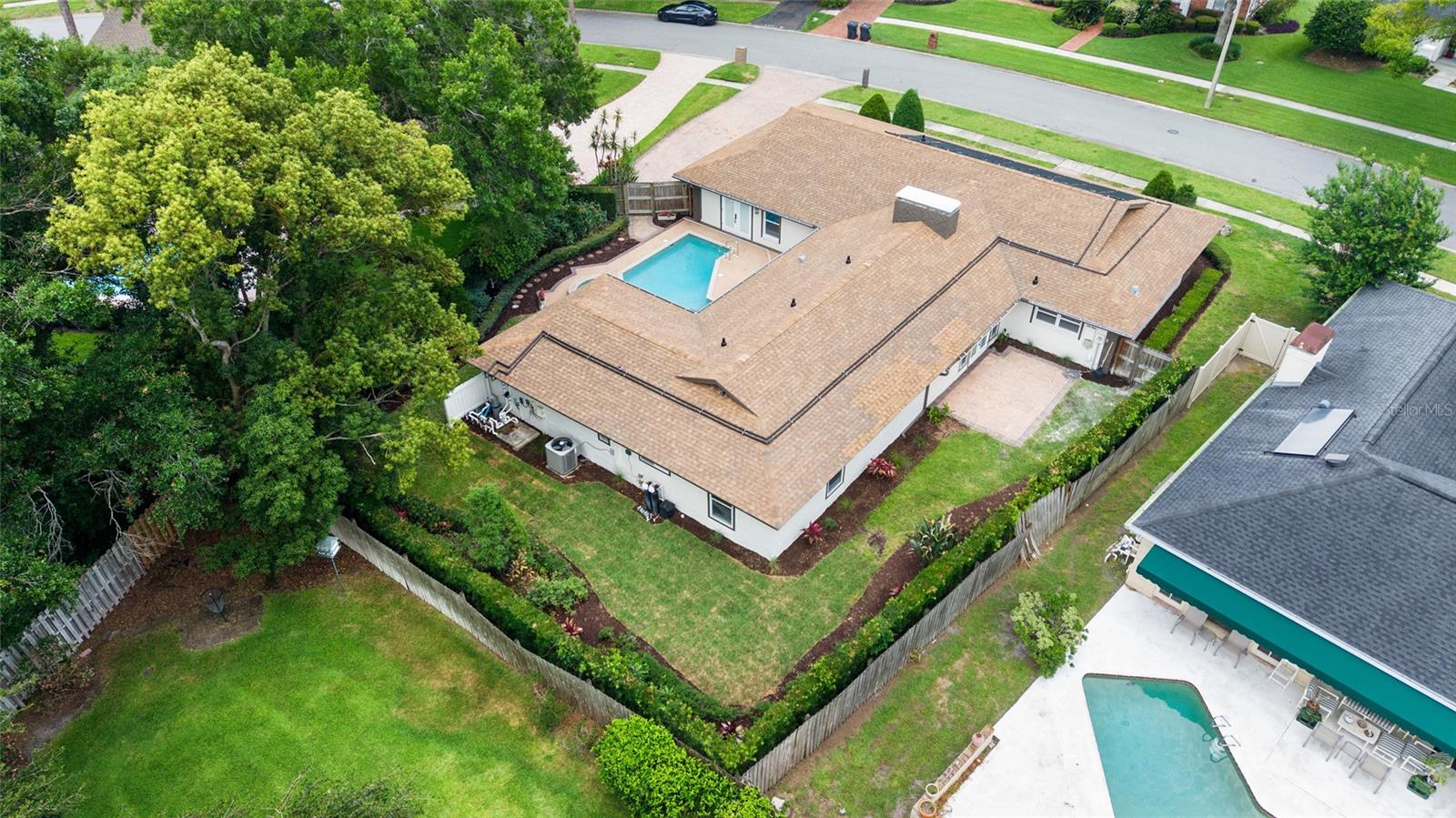 CARROLLWOOD VILLAGE SEC 1 - Residential