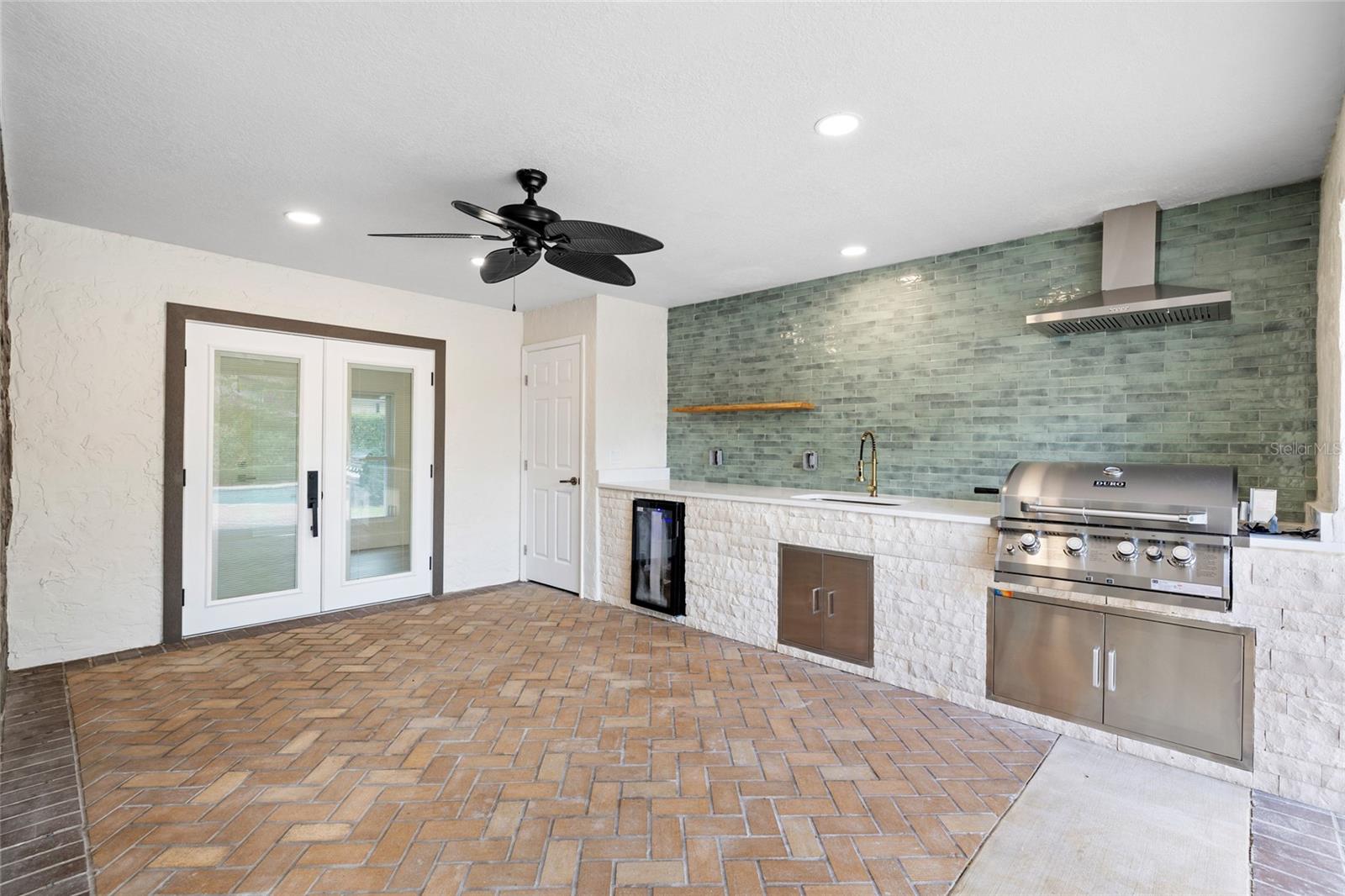 CARROLLWOOD VILLAGE SEC 1 - Residential