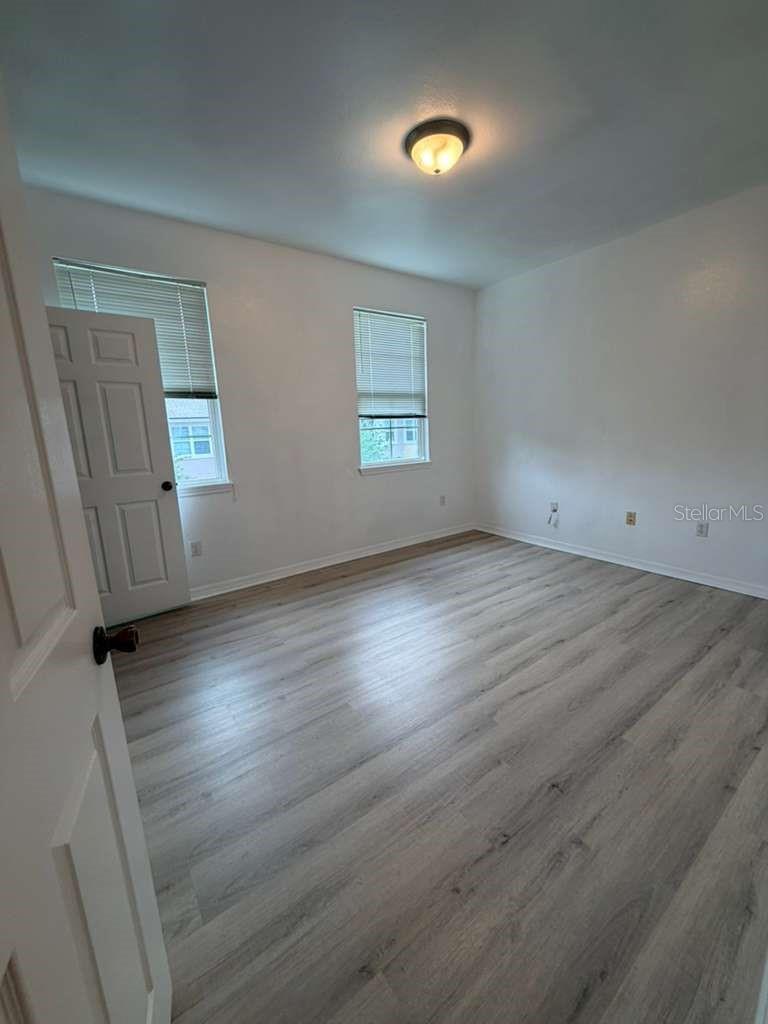 HAMPTONS/METROWEST - Residential Lease