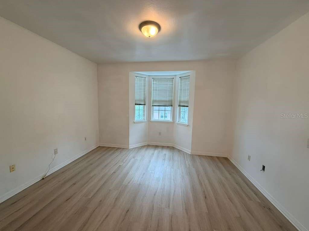 HAMPTONS/METROWEST - Residential Lease