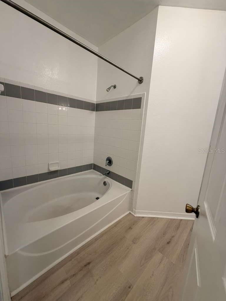 HAMPTONS/METROWEST - Residential Lease