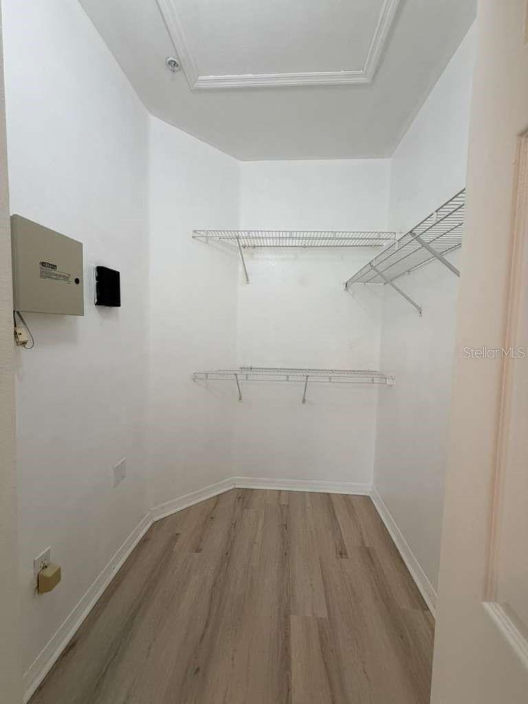 HAMPTONS/METROWEST - Residential Lease