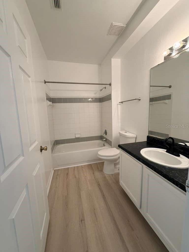 HAMPTONS/METROWEST - Residential Lease