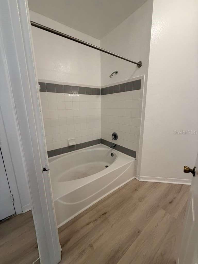 HAMPTONS/METROWEST - Residential Lease