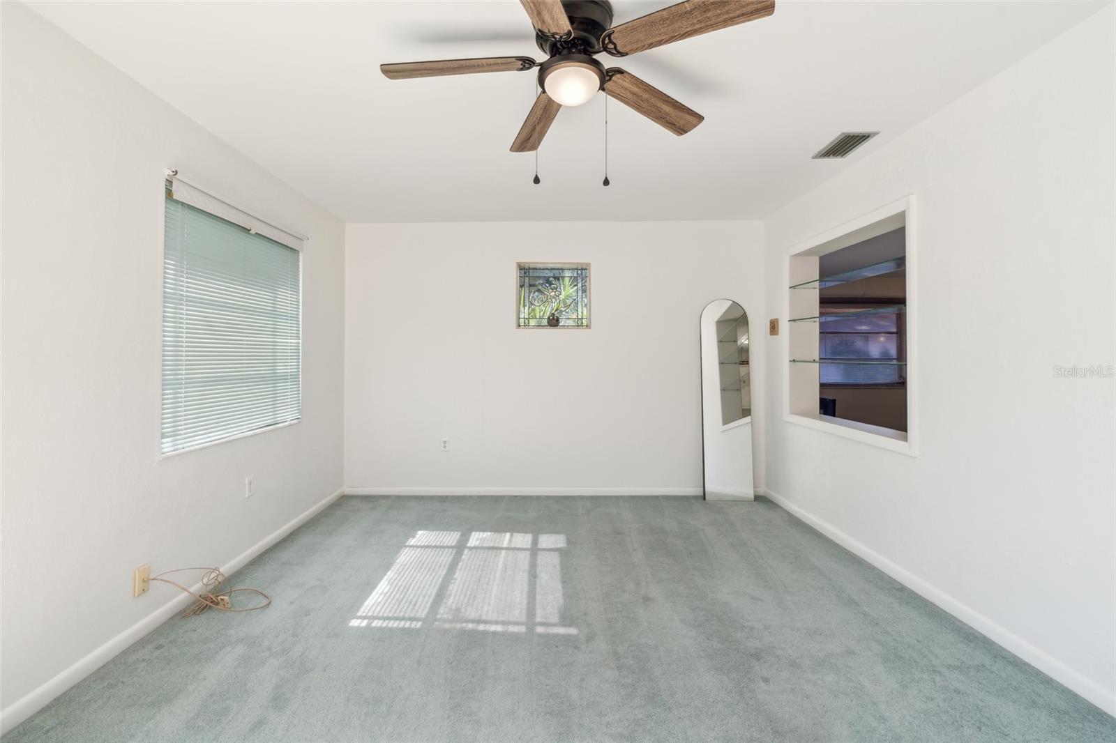 GOLFWOOD CONDO 1 - Residential