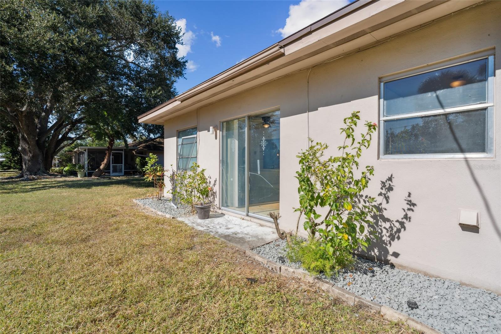 GOLFWOOD CONDO 1 - Residential