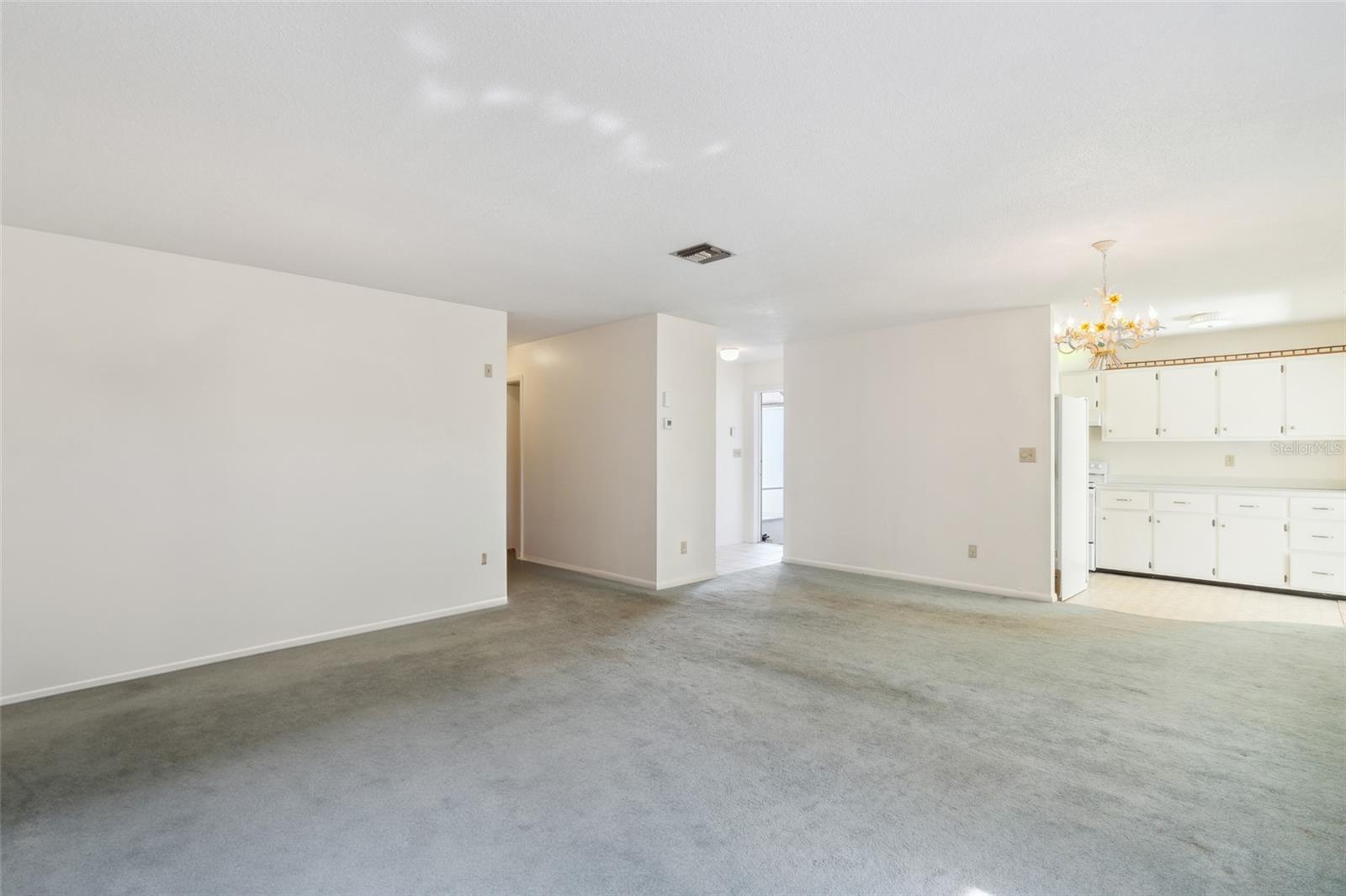 GOLFWOOD CONDO 1 - Residential