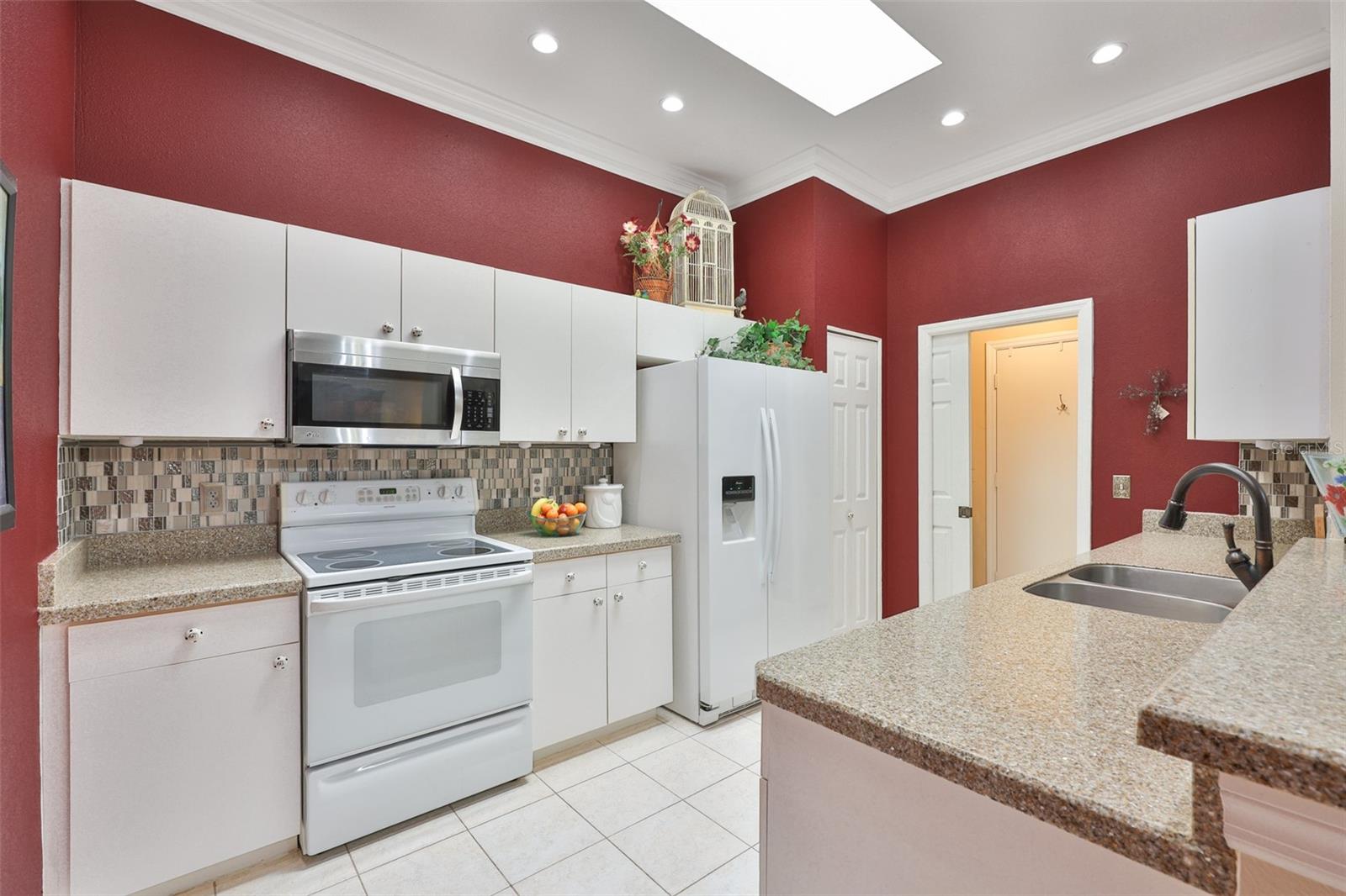 NANTUCKET III CONDO - Residential