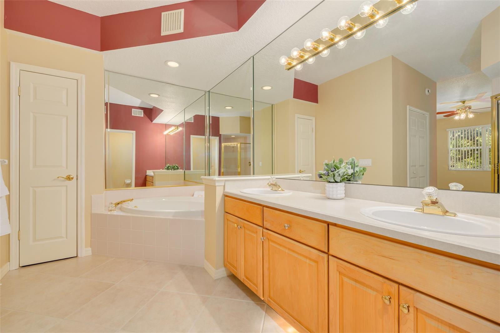 PRESERVE AT LANSBROOK CONDO THE - Residential