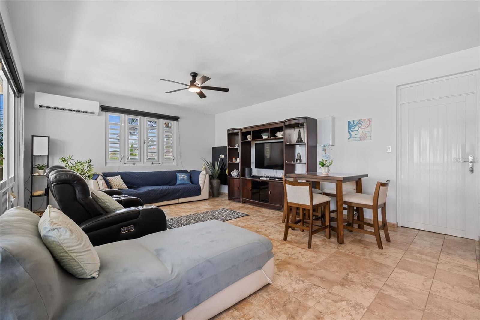 CONDOMINUM OCEAN VIEW CASTLE - Residential