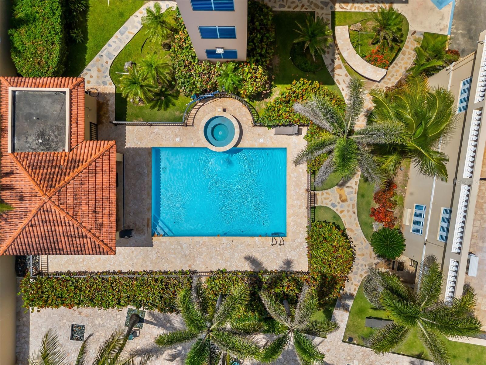CONDOMINUM OCEAN VIEW CASTLE - Residential