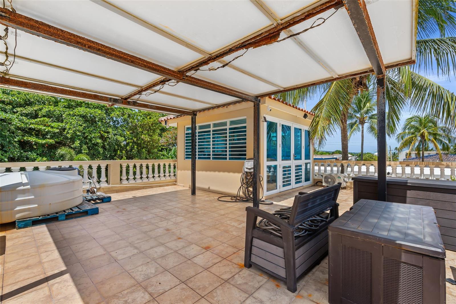 CONDOMINUM OCEAN VIEW CASTLE - Residential