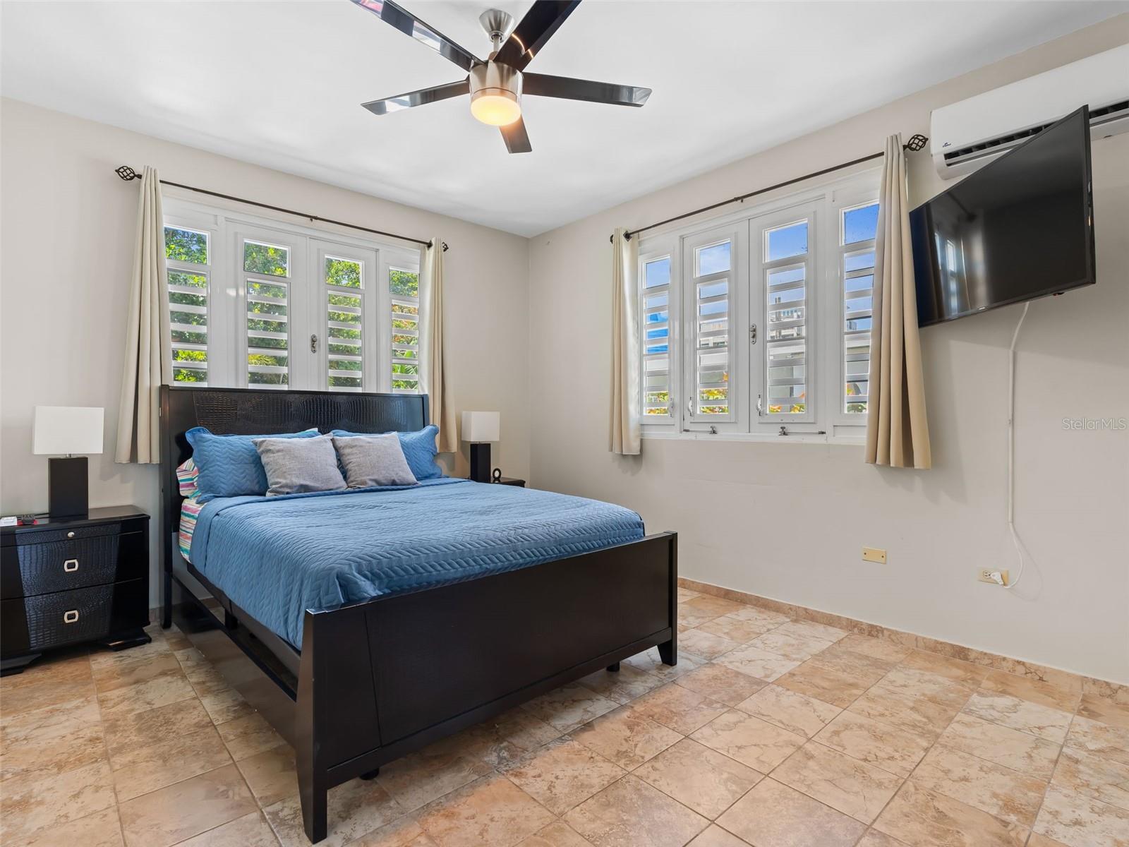 CONDOMINUM OCEAN VIEW CASTLE - Residential