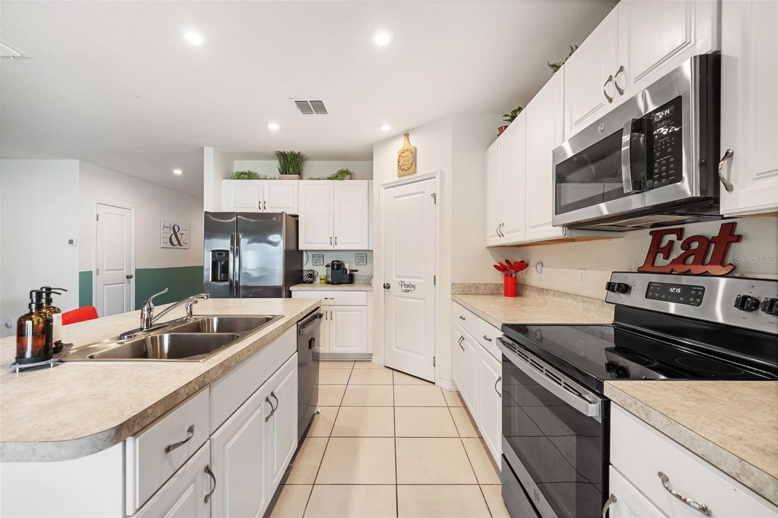 EAGLE POINTE PH III SUB - Residential