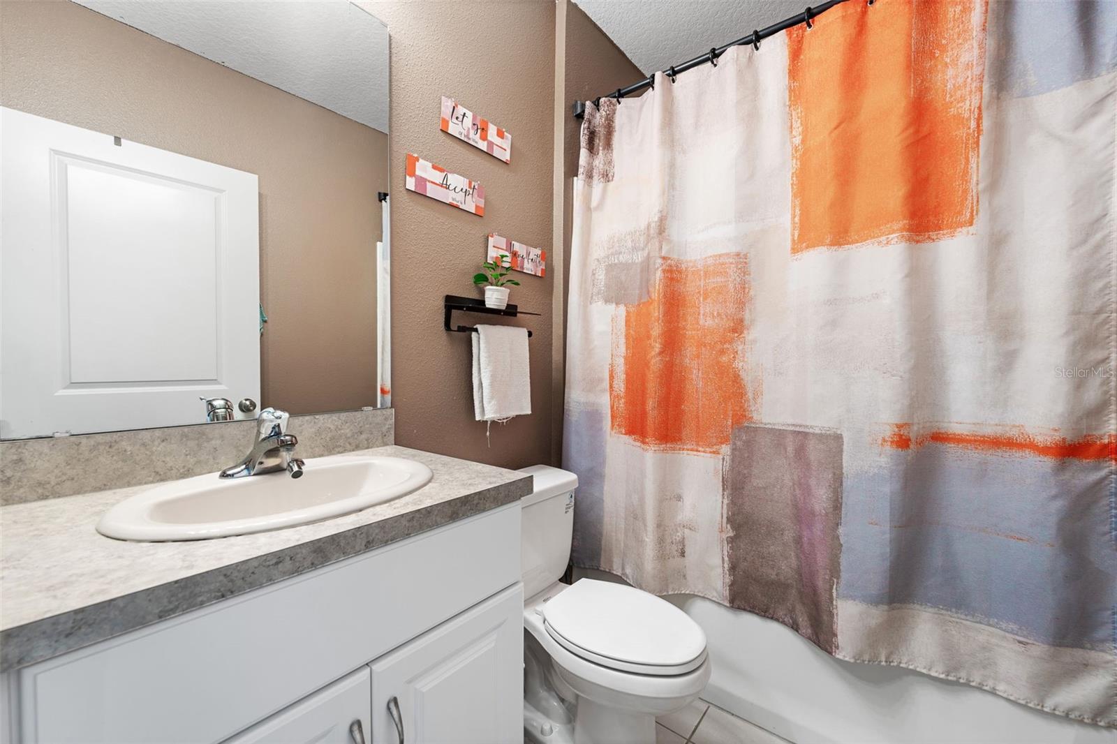 EAGLE POINTE PH III SUB - Residential