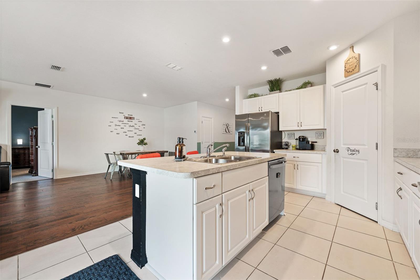 EAGLE POINTE PH III SUB - Residential