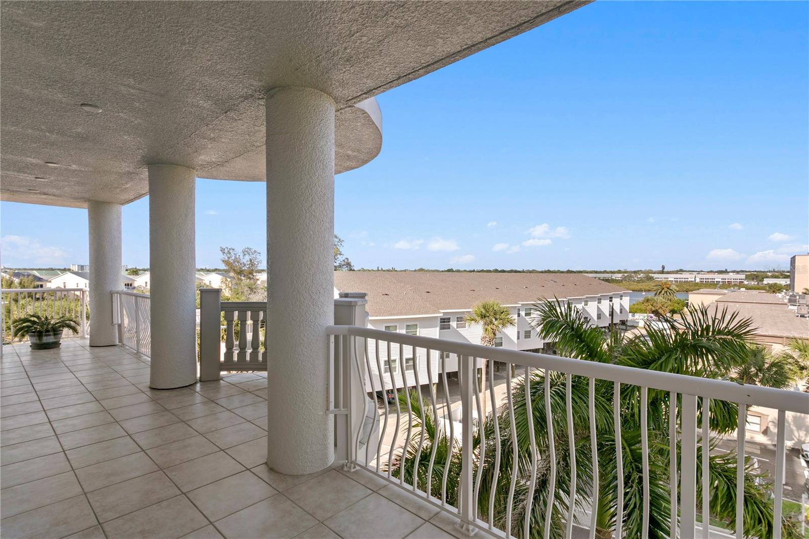 SUNBURST COVE CONDO - Residential
