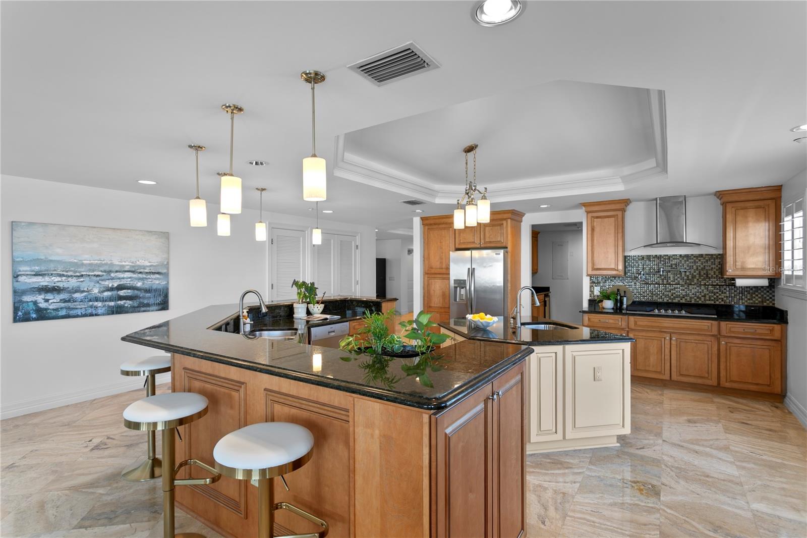 SUNBURST COVE CONDO - Residential