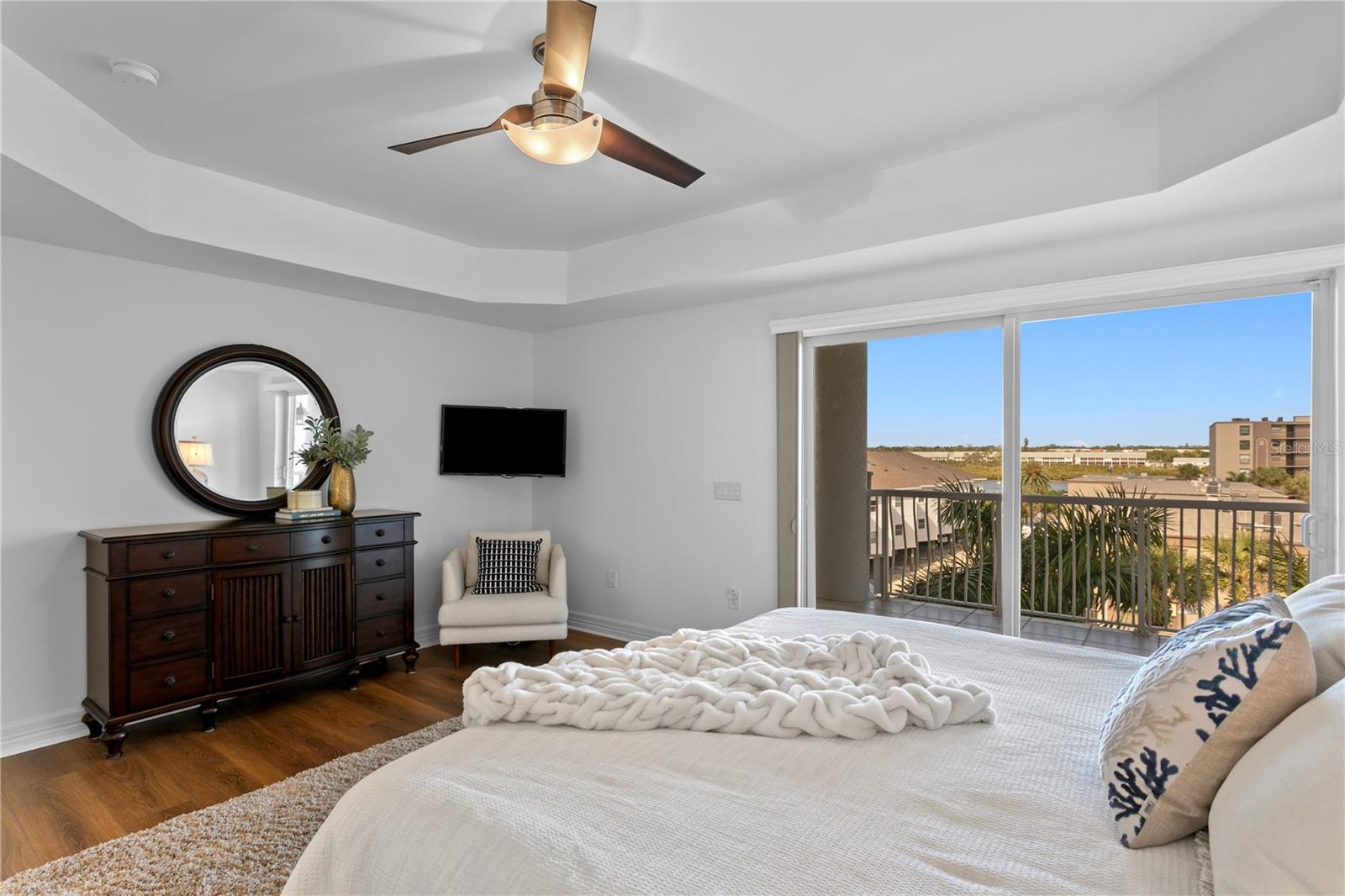 SUNBURST COVE CONDO - Residential