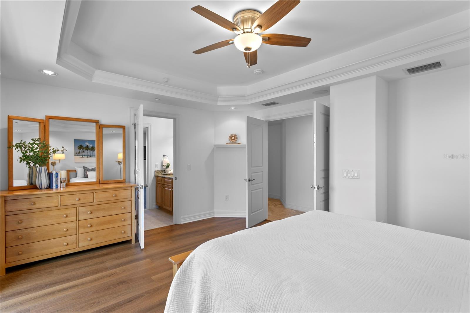 SUNBURST COVE CONDO - Residential