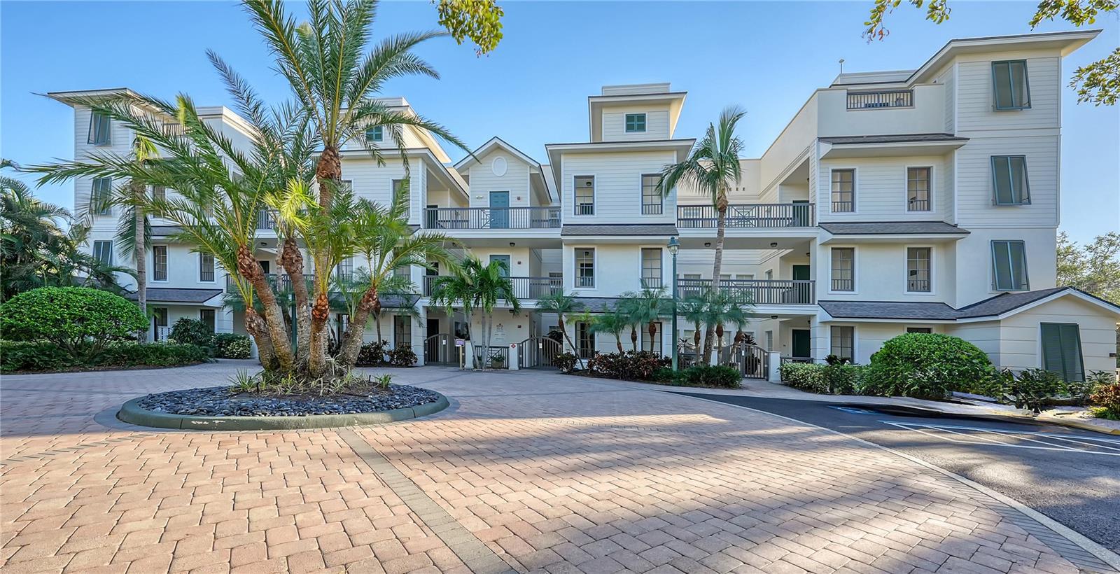 HUDSON CROSSING - Residential