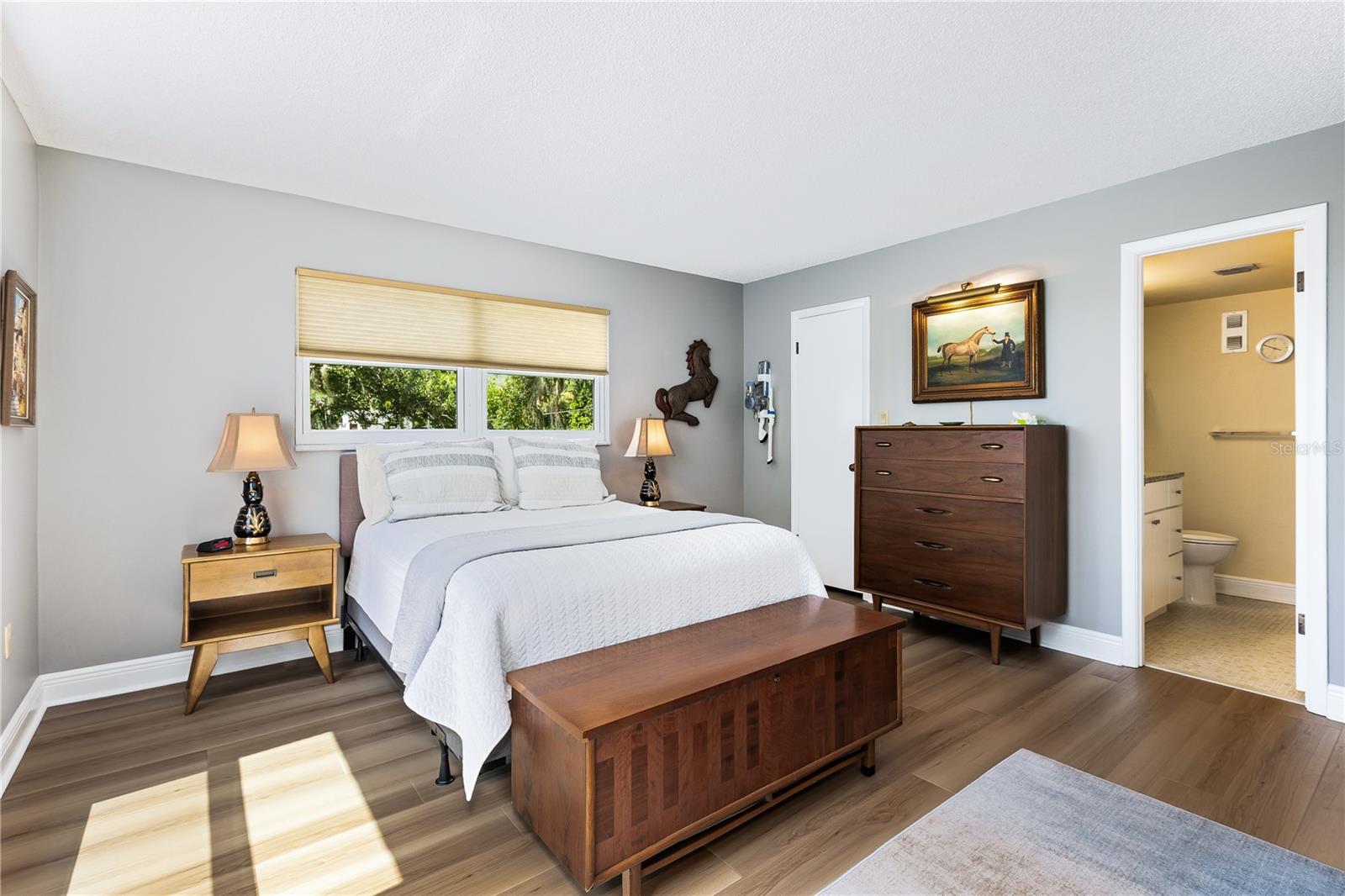 MOUNT DORA VILLA DORA CONDO UNIT 01 - Residential