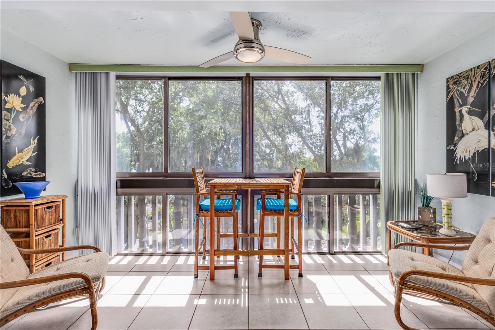 MOUNT DORA VILLA DORA CONDO UNIT 01 - Residential