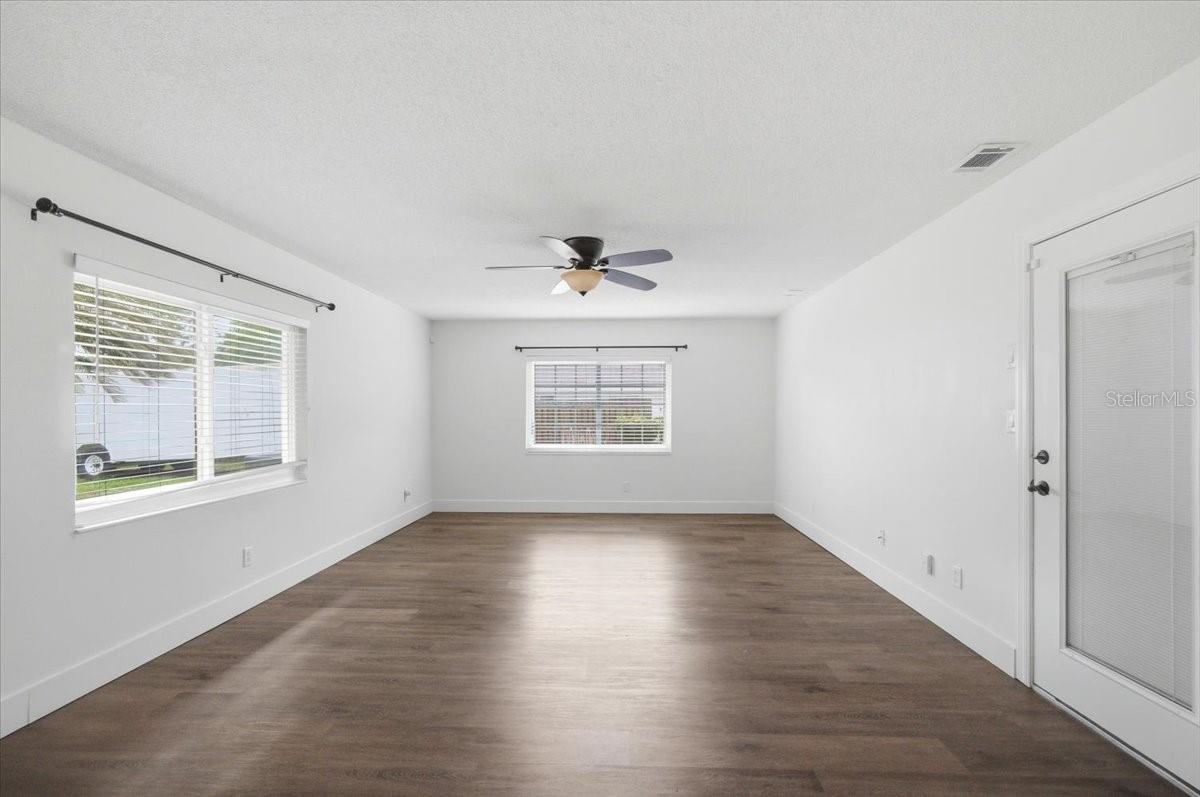 ACREAGE - Residential