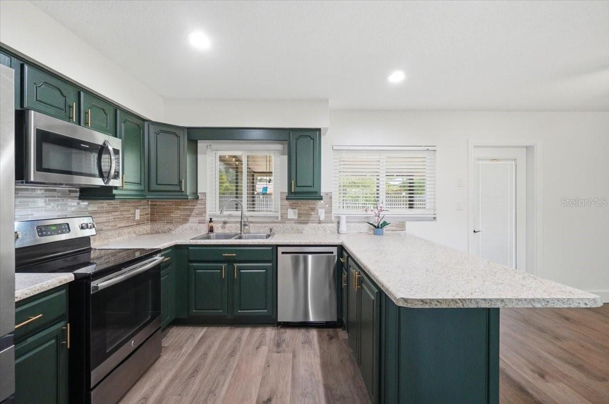 ACREAGE - Residential