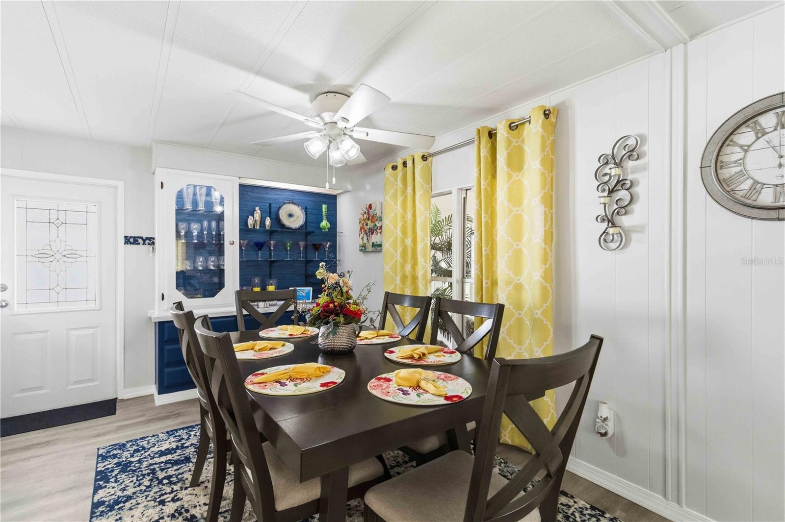 PALMA SOLA SHORES - Residential