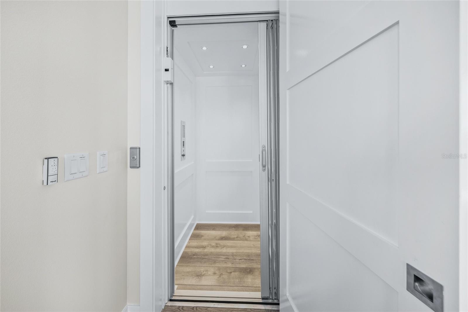 SCHUTT SUB - Residential