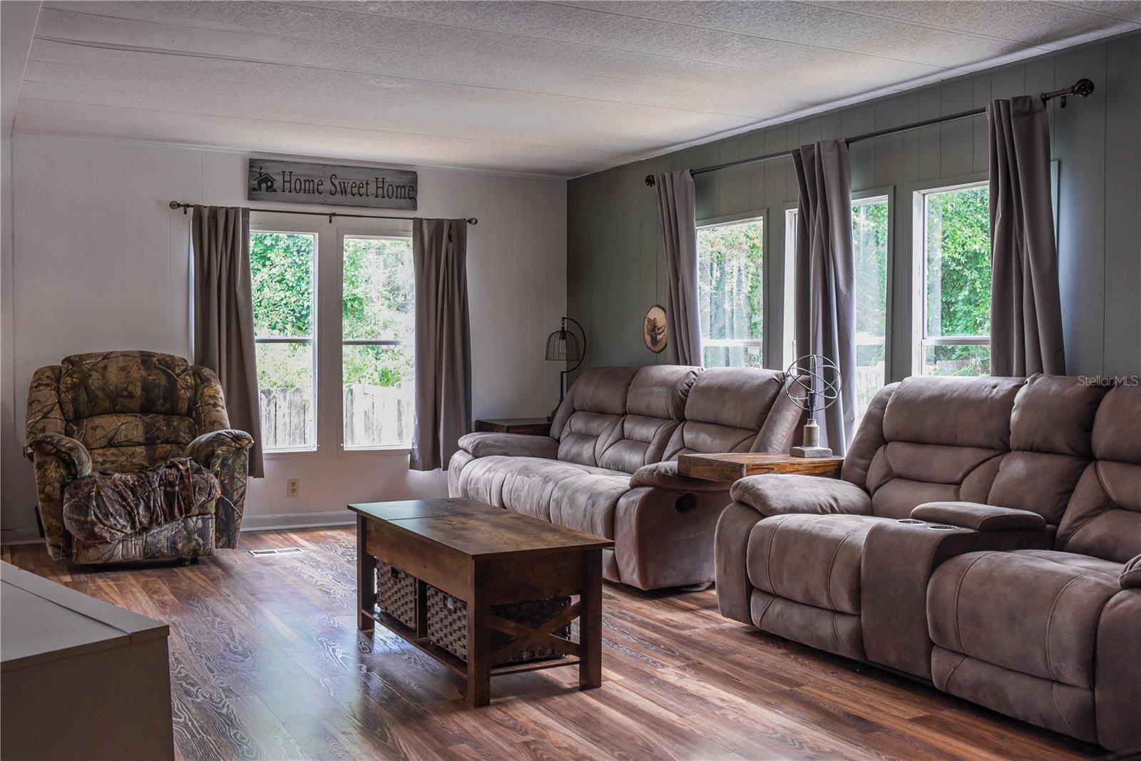 SILVER SPGS CAMPSITES - Residential