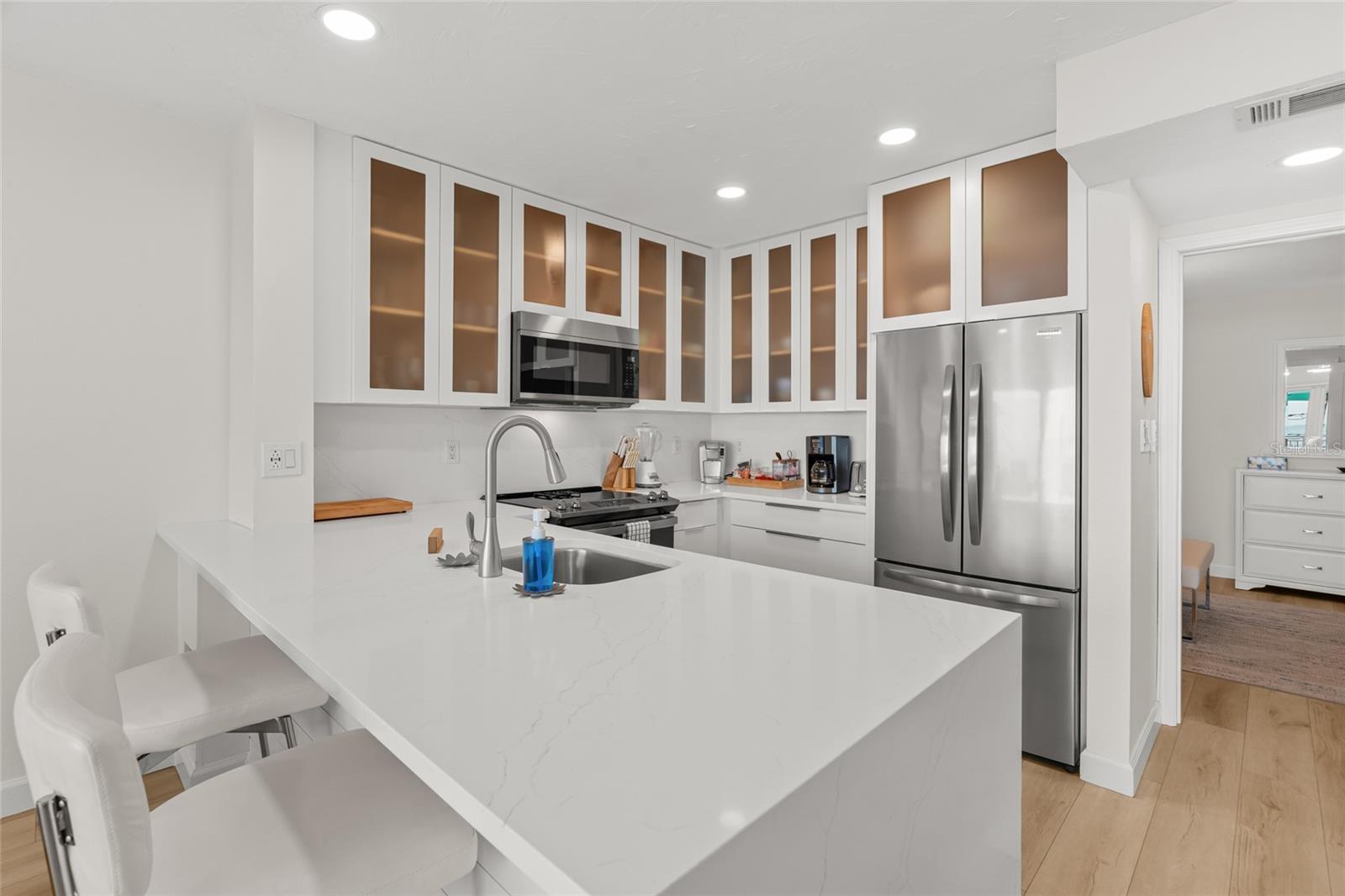 SUNSET ROYALE - Residential