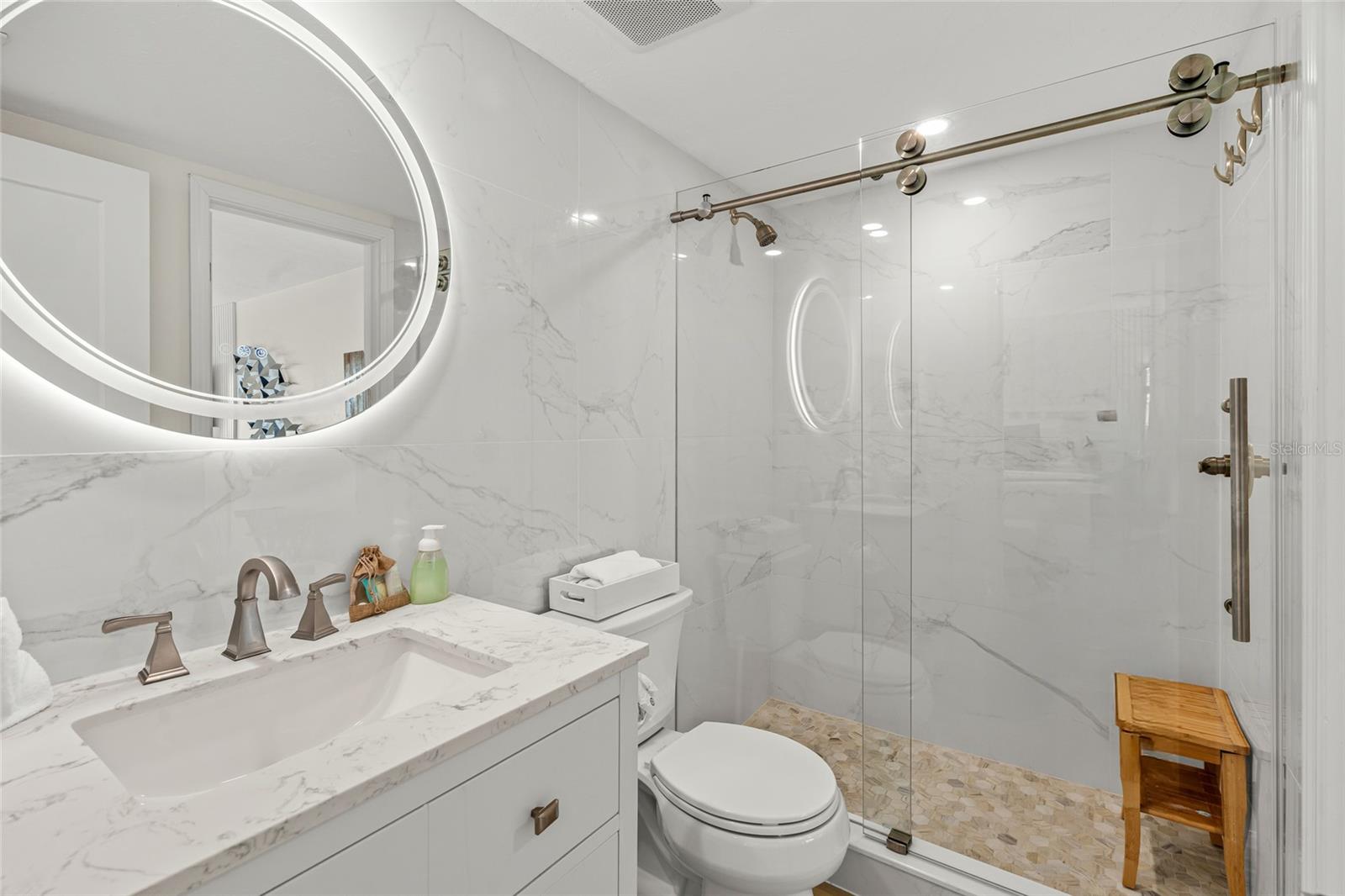 SUNSET ROYALE - Residential