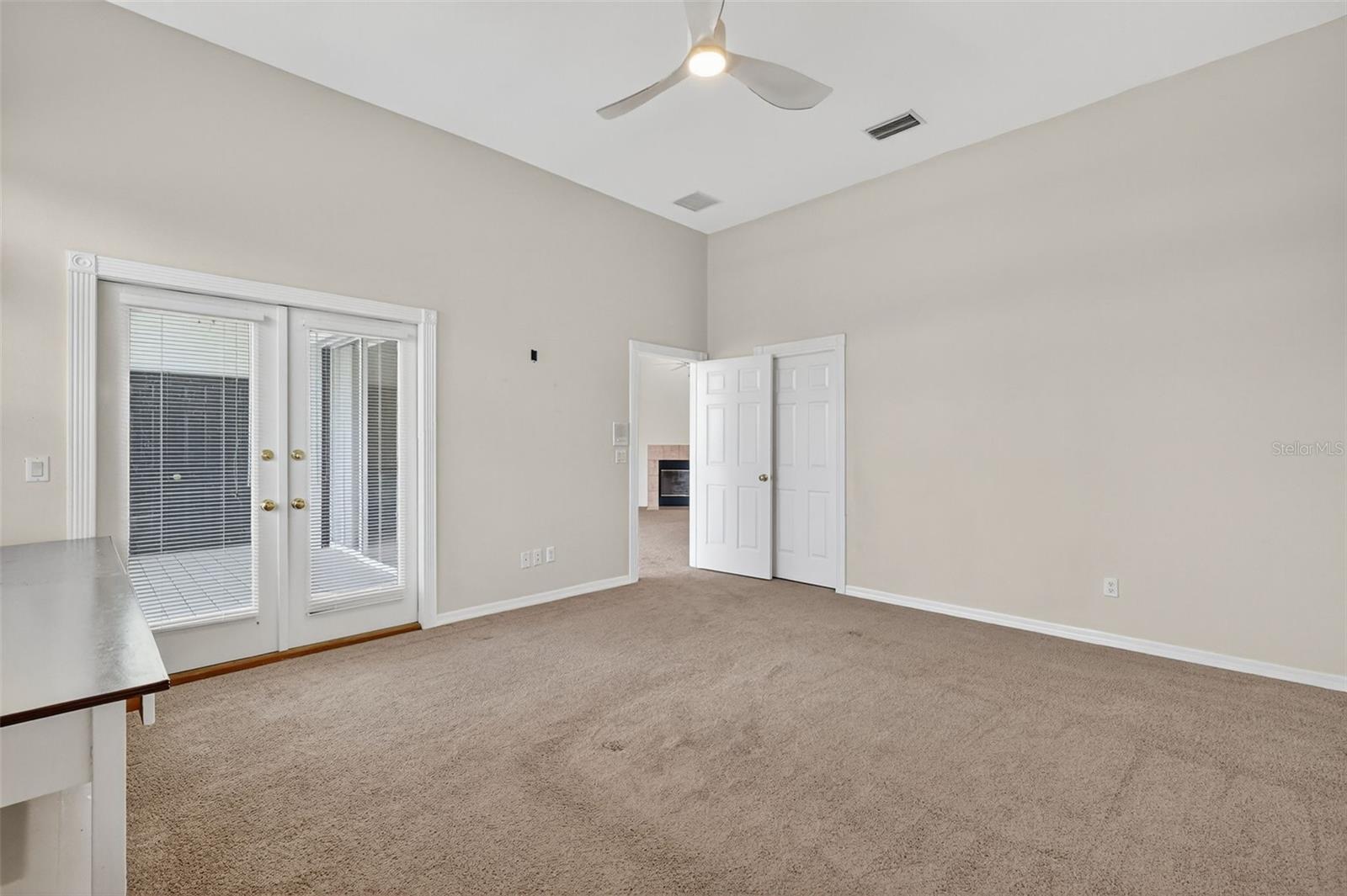 COUNTRY CLUB MOUNT DORA - Residential