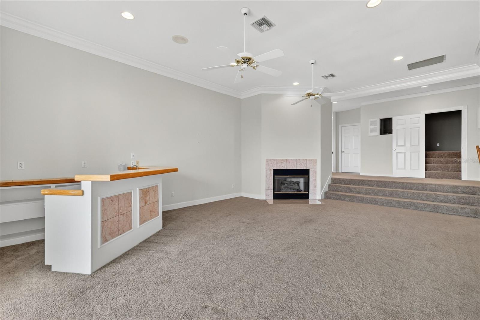 COUNTRY CLUB MOUNT DORA - Residential