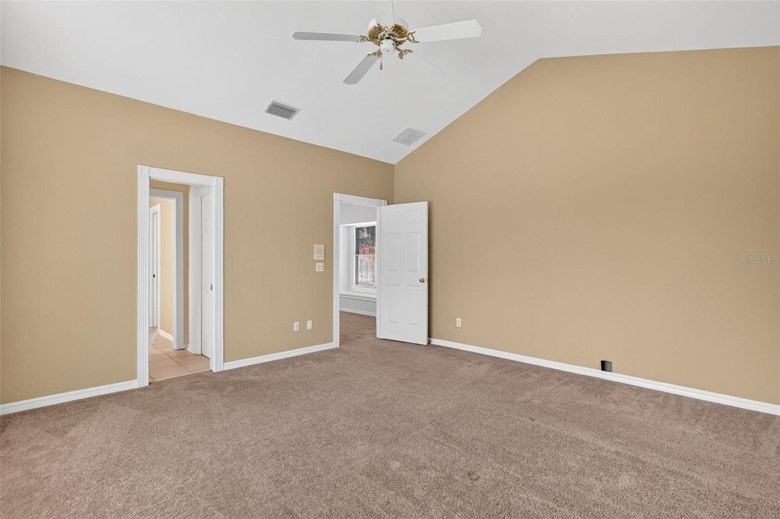 COUNTRY CLUB MOUNT DORA - Residential